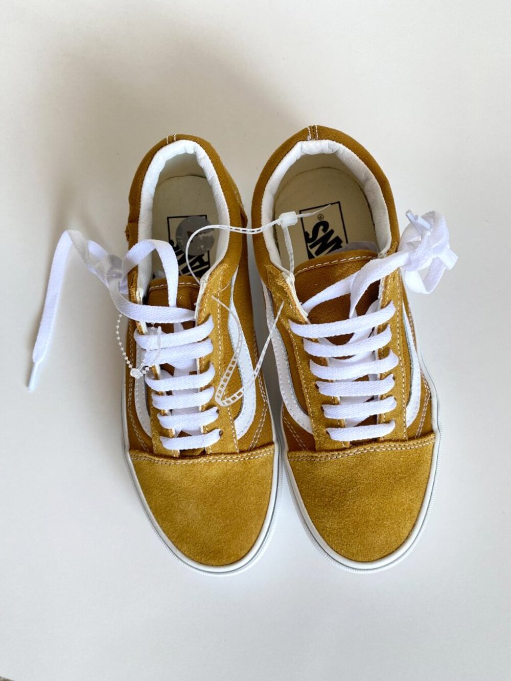 VANS Old Skool Eco Yellow / Gold Suede Skate Sneakers Shoes Women’s 7 Men’s 5.5 - Picture 8 of 11